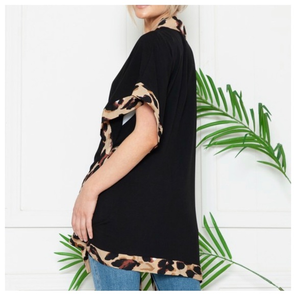 18 FABULOUS LEOPARD TRIM OPEN PONCHO - Picture 5 of 6